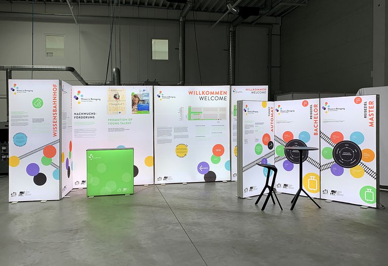 LED exhibition stand - PIXLIP GO - TH Wildau